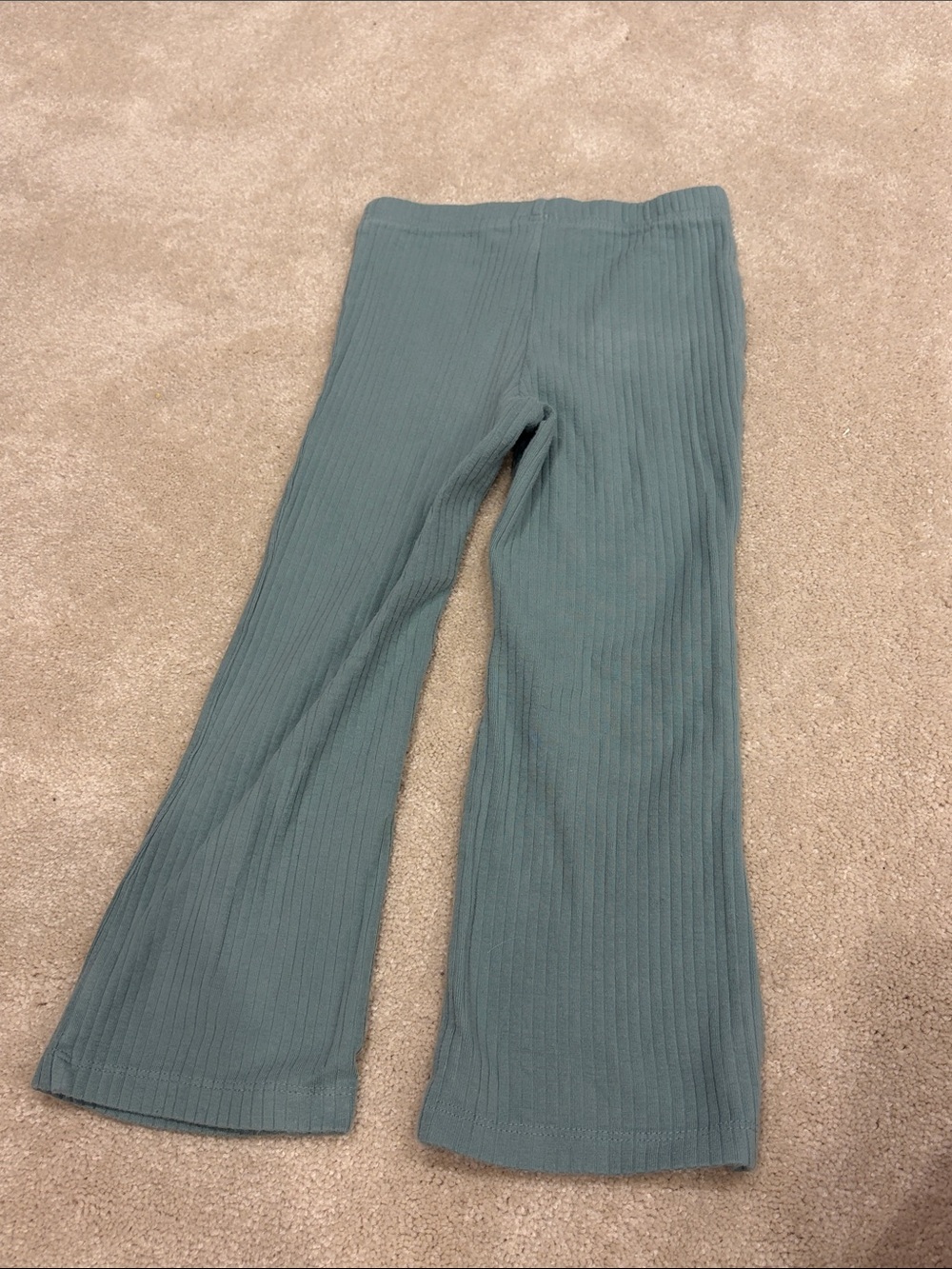 🦄5/25 Carters Ribbed Flares - Picture 4 of 4